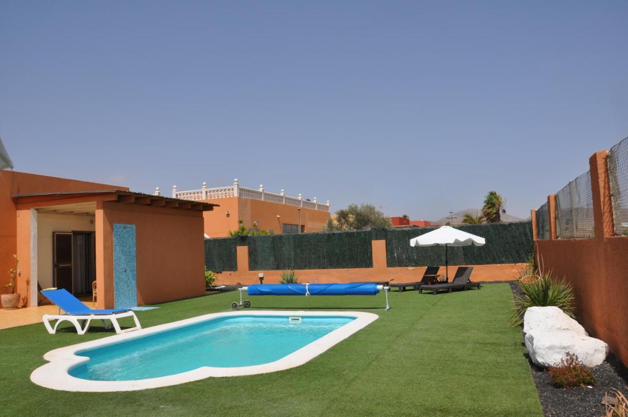 Eco Villa White Suite With Climatized Pool Caleta de Fuste Extérieur photo