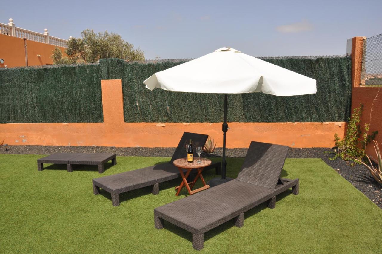 Eco Villa White Suite With Climatized Pool Caleta de Fuste Extérieur photo